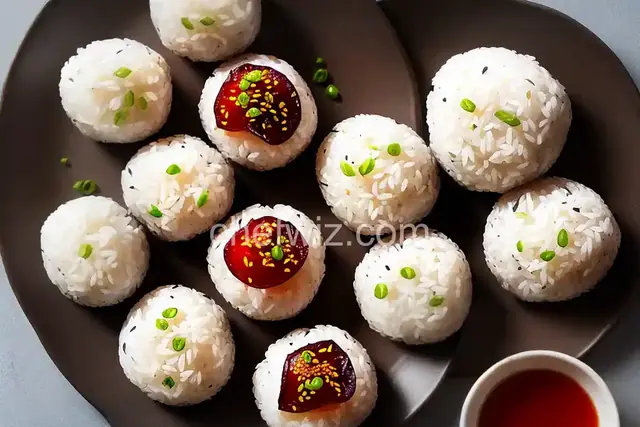 Umeboshi onigiri/ plum rice ball