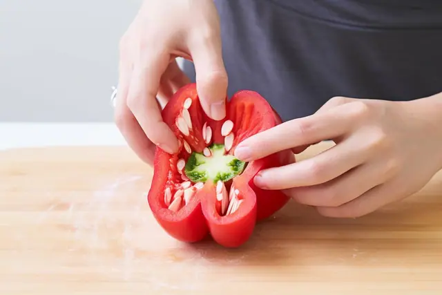 How to Cut Bell Peppers? (Perfect Step-By-Step Guide)