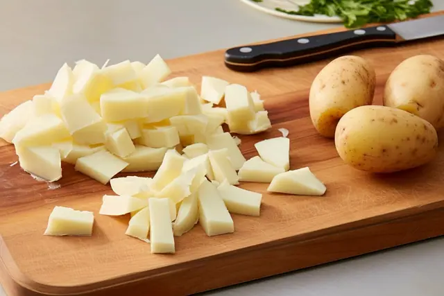 How to Cut Potatoes? (Perfect Step-By-Step Guide)